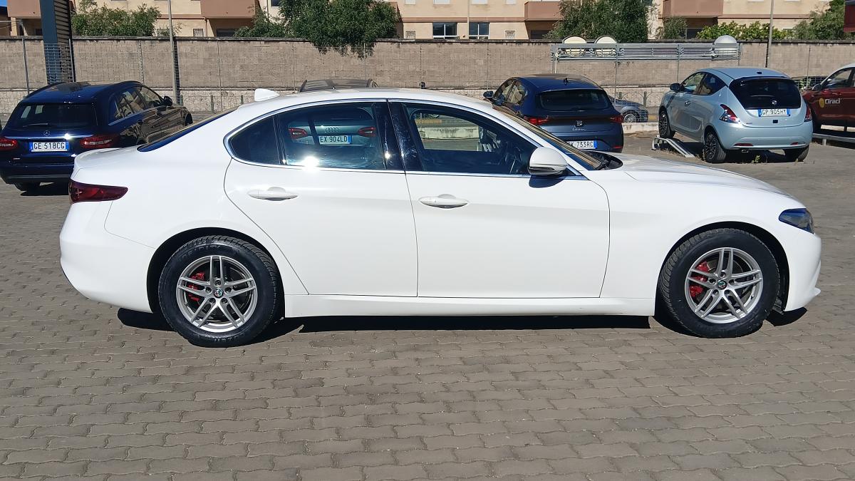 Alfa Romeo GIULIA 2.2 TD 160CV AT8 Business